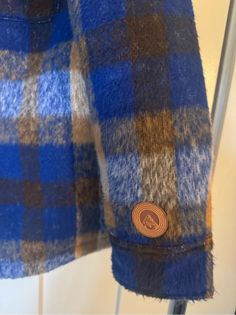 Kith Mohair Plaid Sherpa Lined Overshirt Jacket Blue Tan Men’s Medium Shacket - Picture 2 of 10